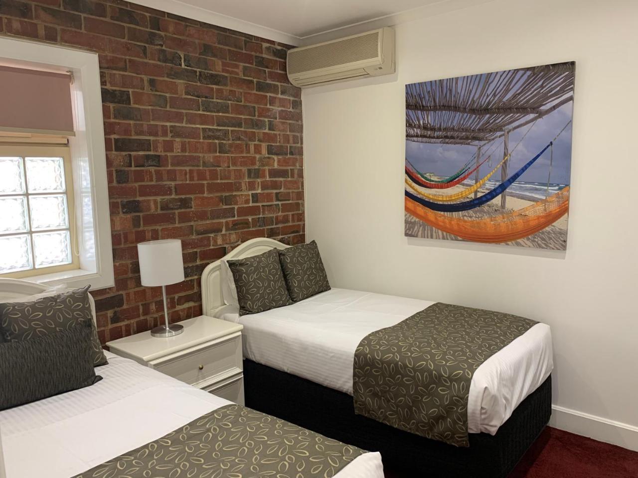 Ensenada Motor Inn And Suites Adelaide Eksteriør billede
